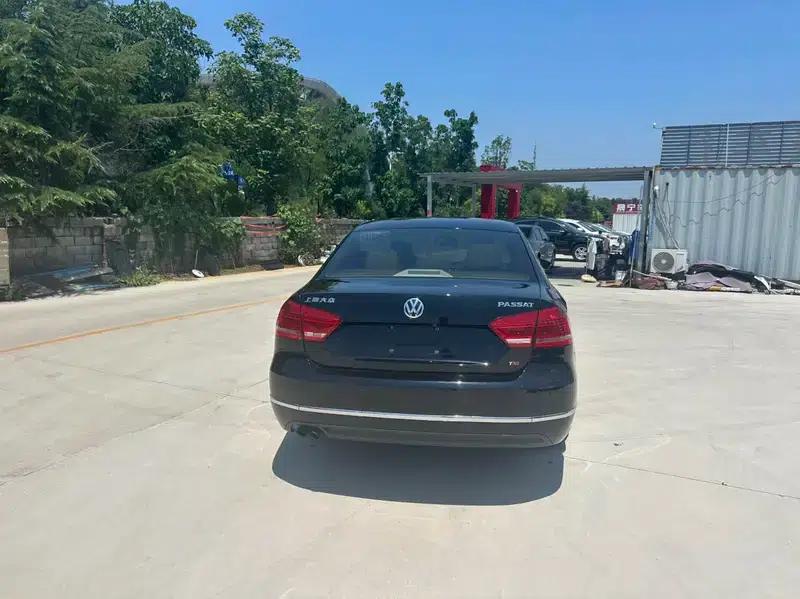 2014 Passat 1.8TSI DSG Premium Edition — миниатюра 6