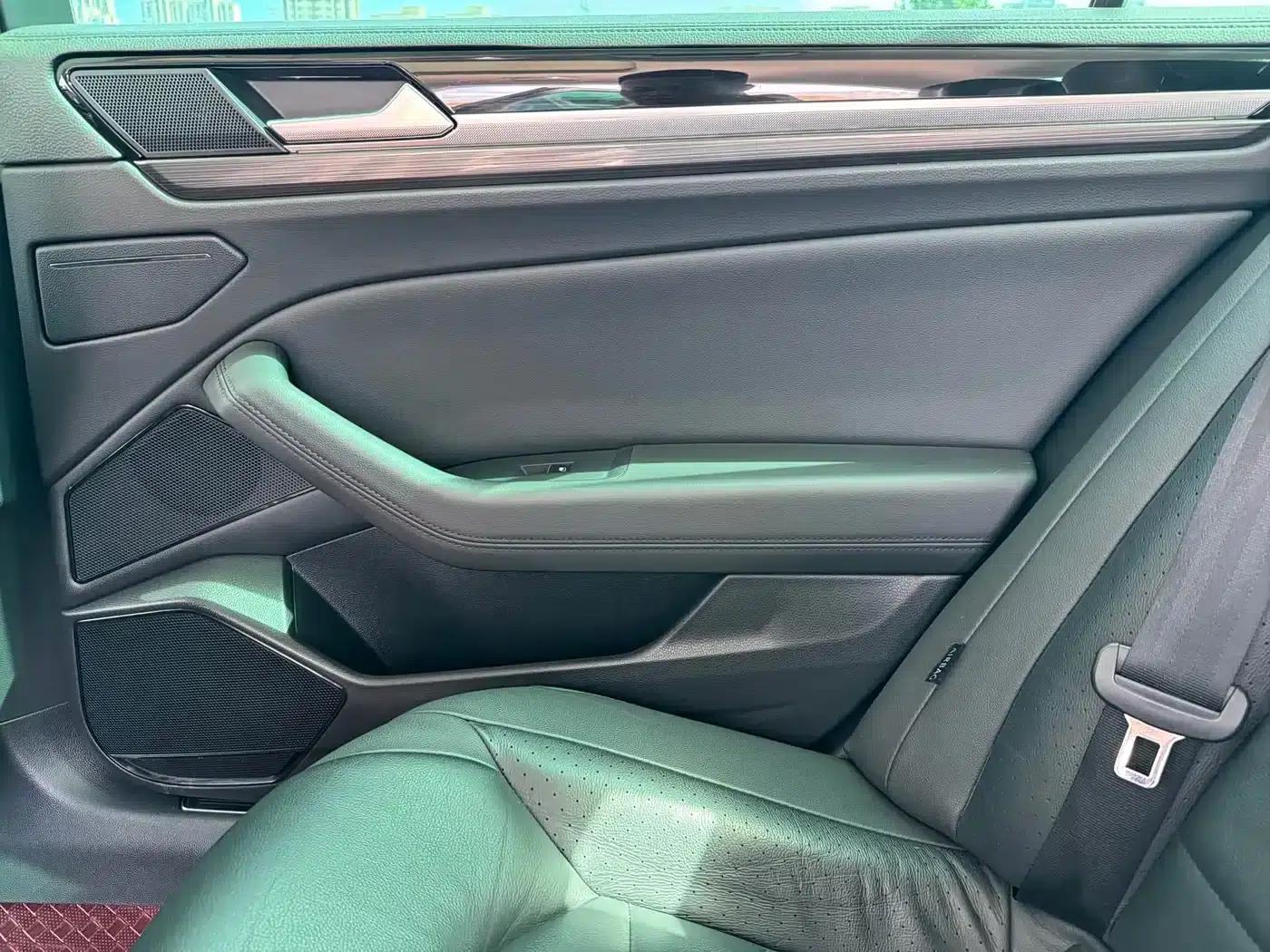 Phideon 2018 Facelift 380TSI 2WD Business Edition — миниатюра 17