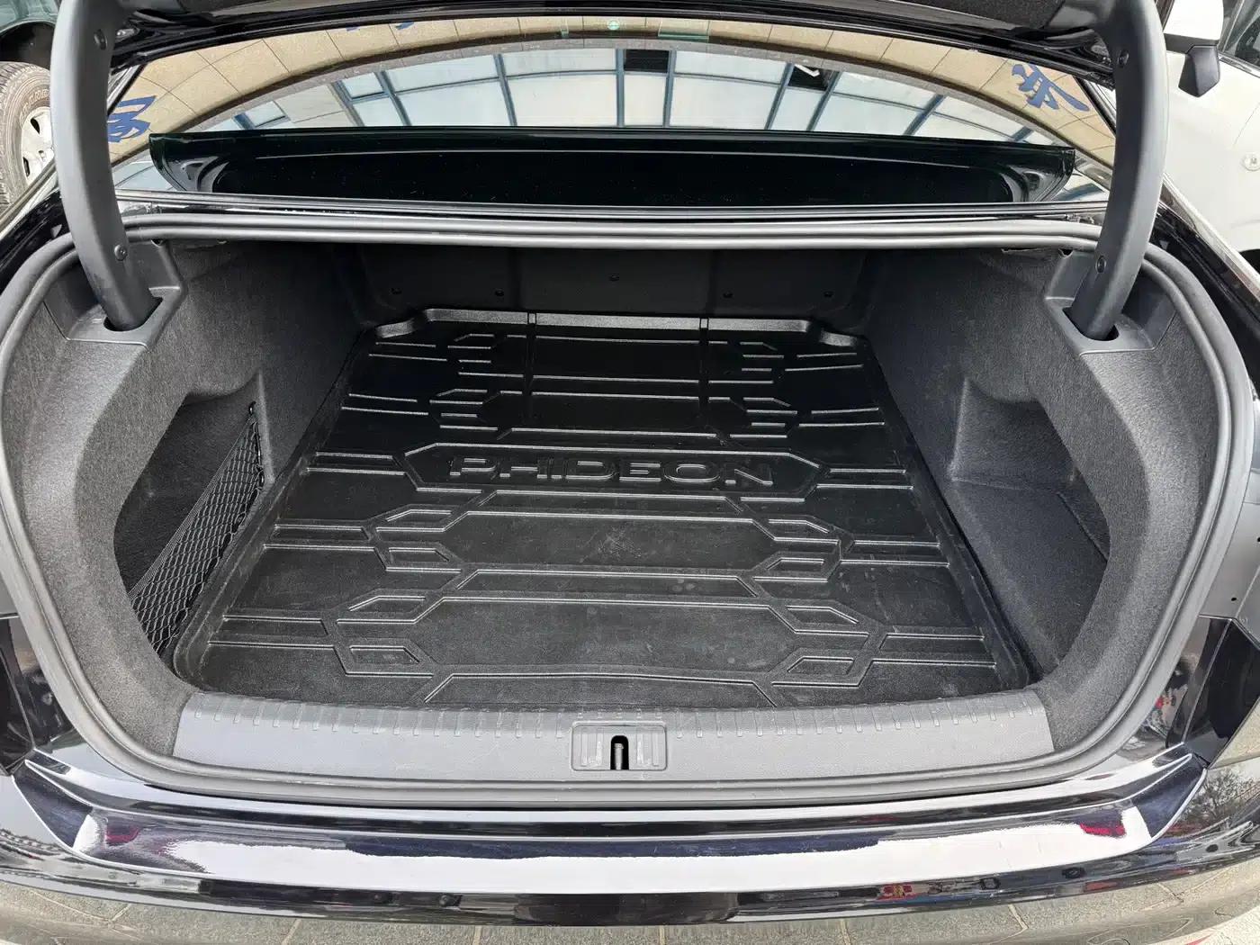 Phideon 2019 380TSI 2WD Business Edition (National V Emission Standard) — миниатюра 27