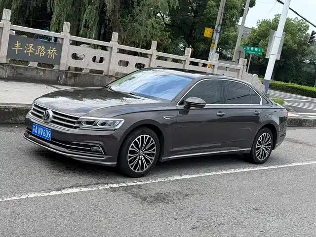 Phideon 2018 Facelift 380TSI 2WD Business Edition