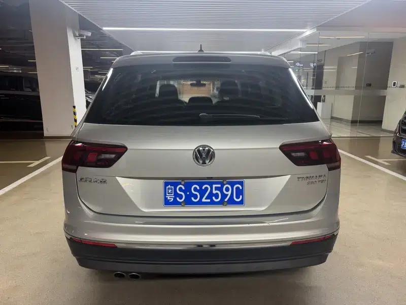 Tiguan L 2018 Facelift 330TSI Automatic 2WD Luxury Edition — миниатюра 3