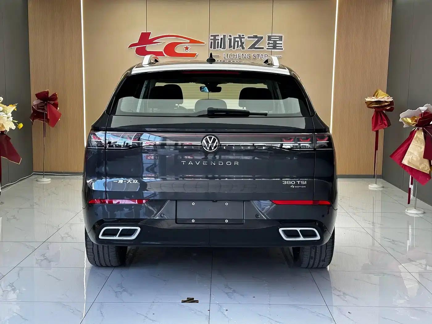 2023 Range Rover 380TSI AWD R-Line Touring Edition — миниатюра 5