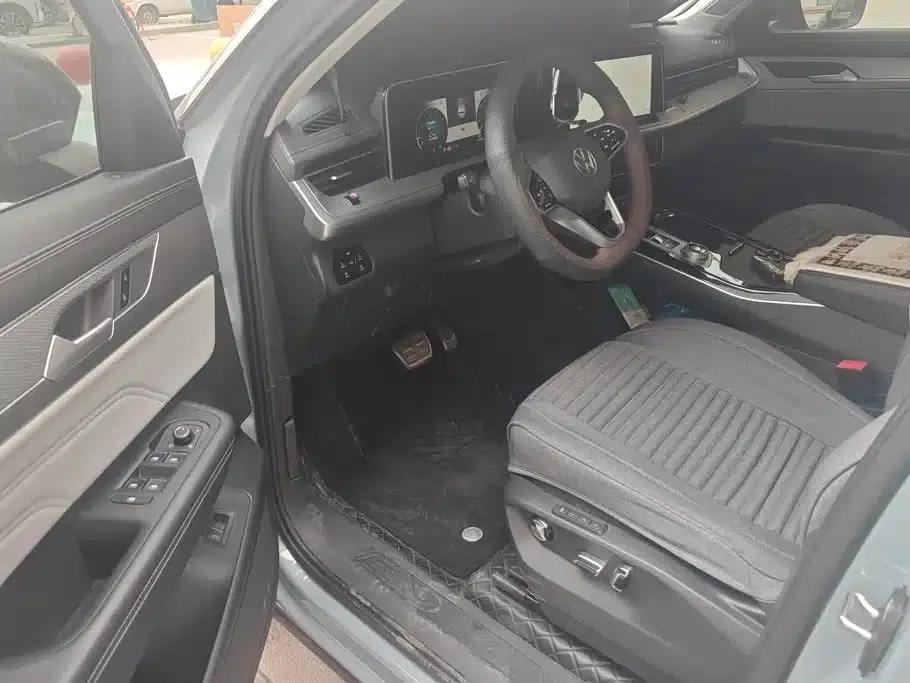 2023 Range Rover 380TSI AWD R-Line Cruiser — миниатюра 9