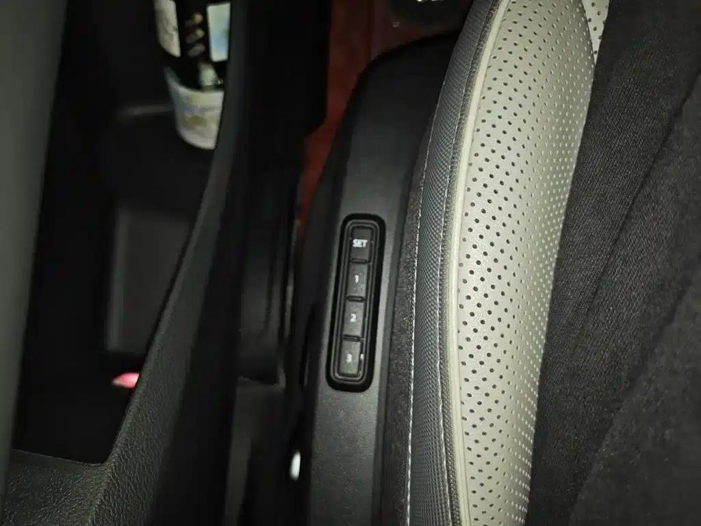 2023 Range Rover 380TSI AWD R-Line Cruiser — миниатюра 7