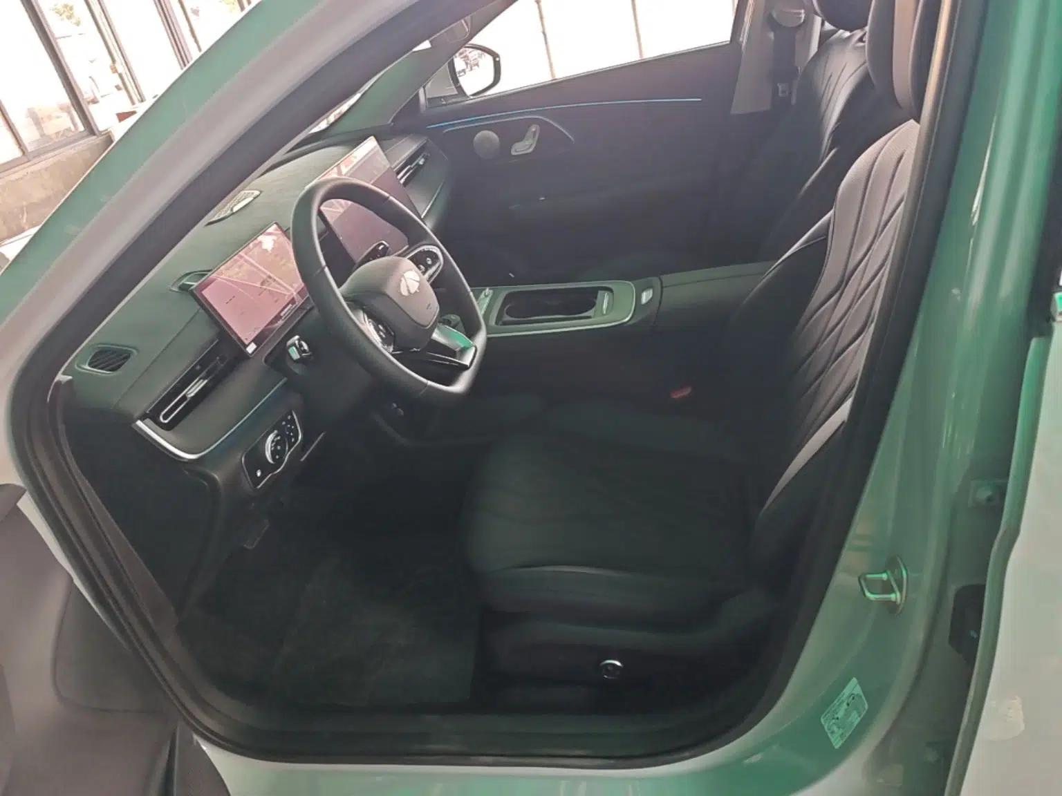 Chery Fengyun A8L 2025 1.5 TGDI 145 km Luxury Version — миниатюра 17