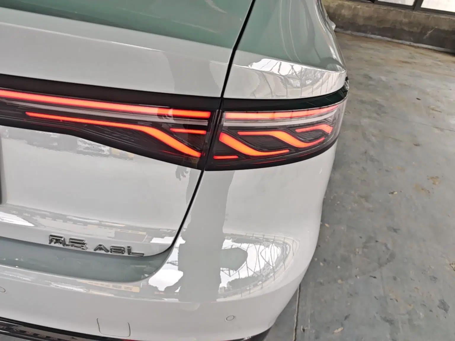 Chery Fengyun A8L 2025 1.5 TGDI 145 km Luxury Version — миниатюра 9