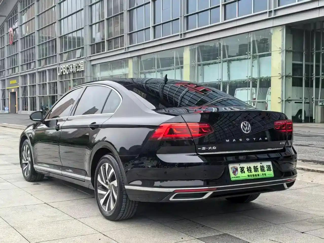 2020 Volkswagen Passat PHEV GTE Luxury Edition — миниатюра 7