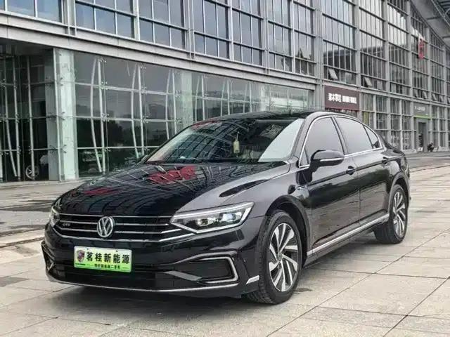 2020 Volkswagen Passat PHEV GTE Luxury Edition