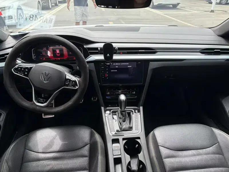 Volkswagen CC 2023 380TSI Striking Edition — миниатюра 7