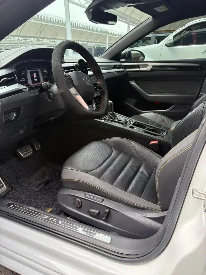 Volkswagen CC 2023 380TSI Striking Edition — миниатюра 8