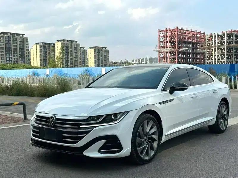 Volkswagen CC 2023 380TSI Striking Edition — миниатюра 1