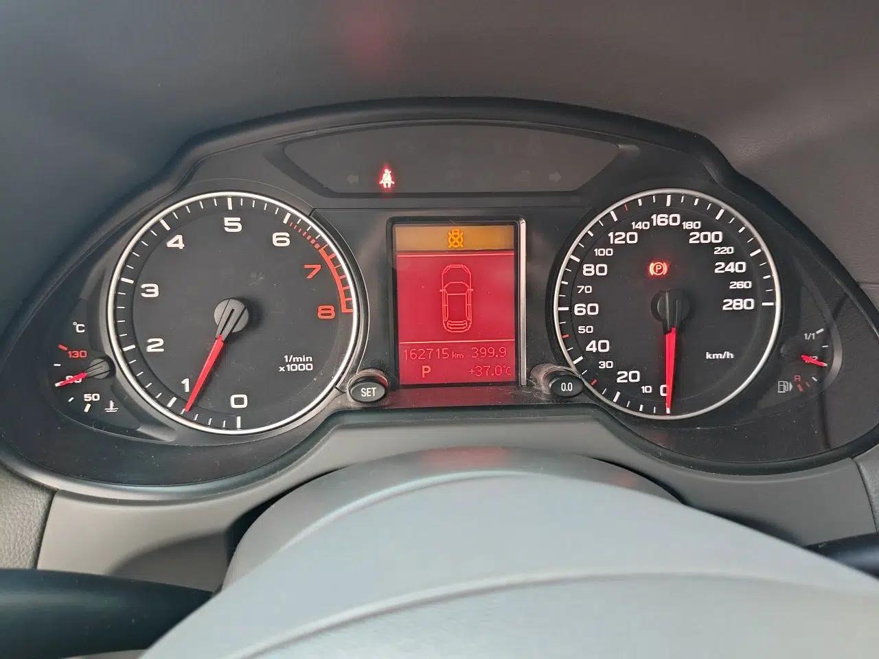 Audi Q5 2011 2.0TFSI Technology Model — миниатюра 11