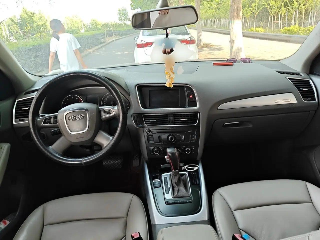 Audi Q5 2011 2.0TFSI Technology Model — миниатюра 9