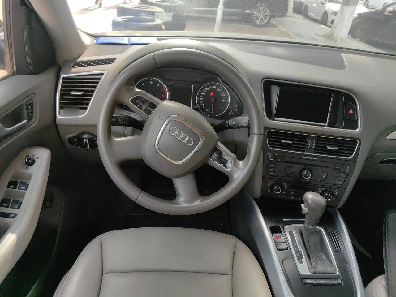 Audi Q5 2012 2.0TFSI Technology Model — миниатюра 10