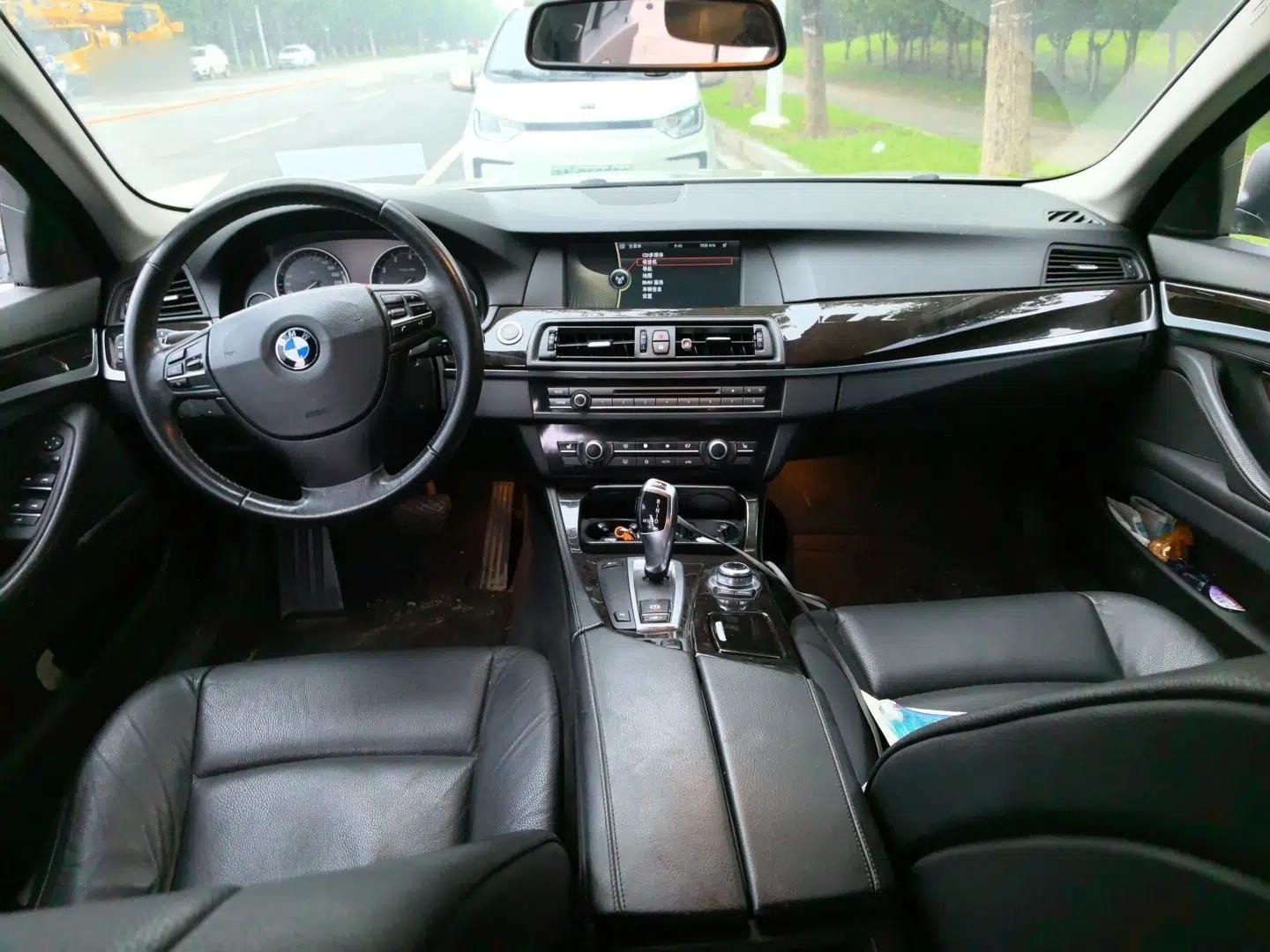 BMW 5 Series 2012 523Li Leading Model — миниатюра 9