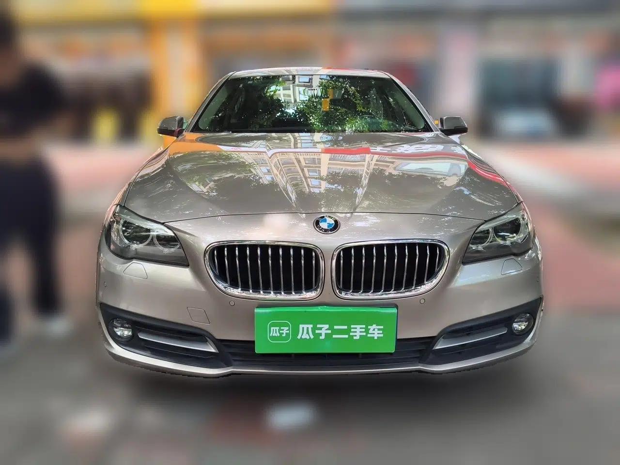 BMW 5 Series 2017 520Li Elegant Edition — миниатюра 2