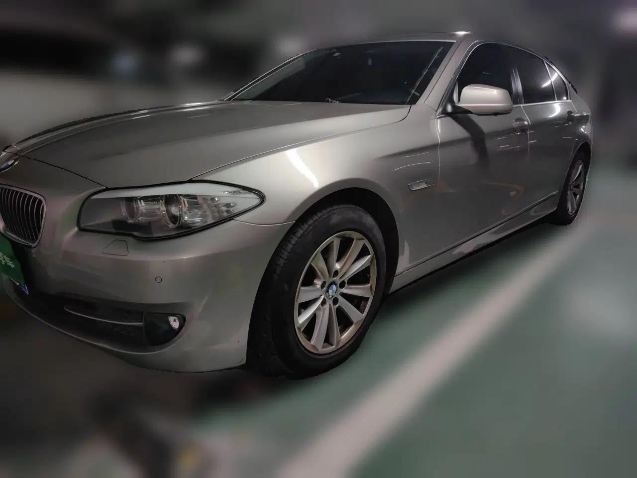 BMW 5 Series 2012 520Li Elegant Edition — миниатюра 1