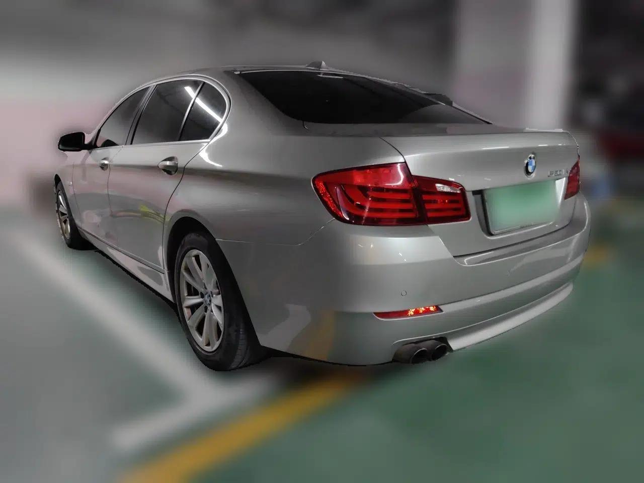 BMW 5 Series 2012 520Li Elegant Edition — миниатюра 4