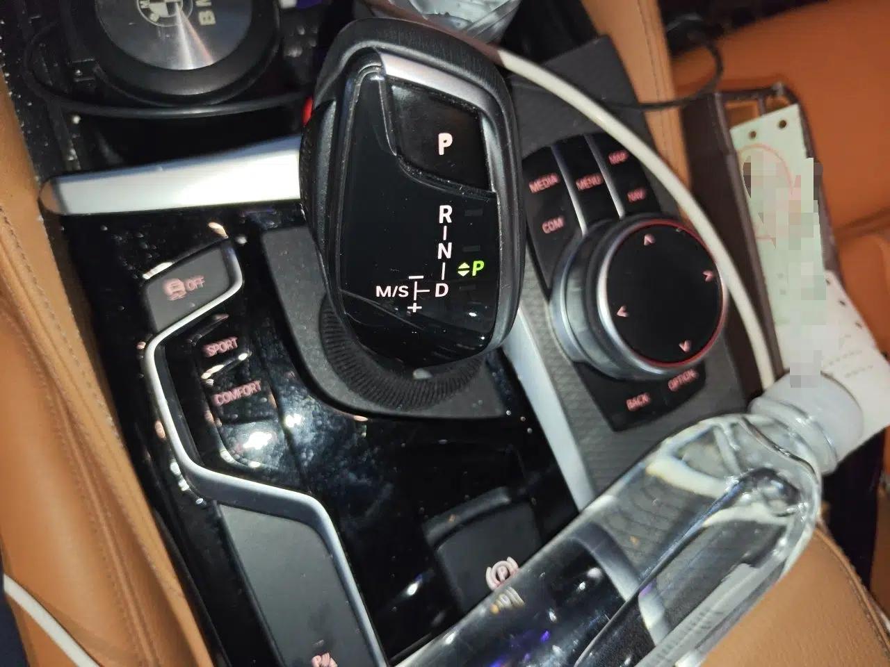 BMW 5 Series 2020 525i M Sport Package — миниатюра 14