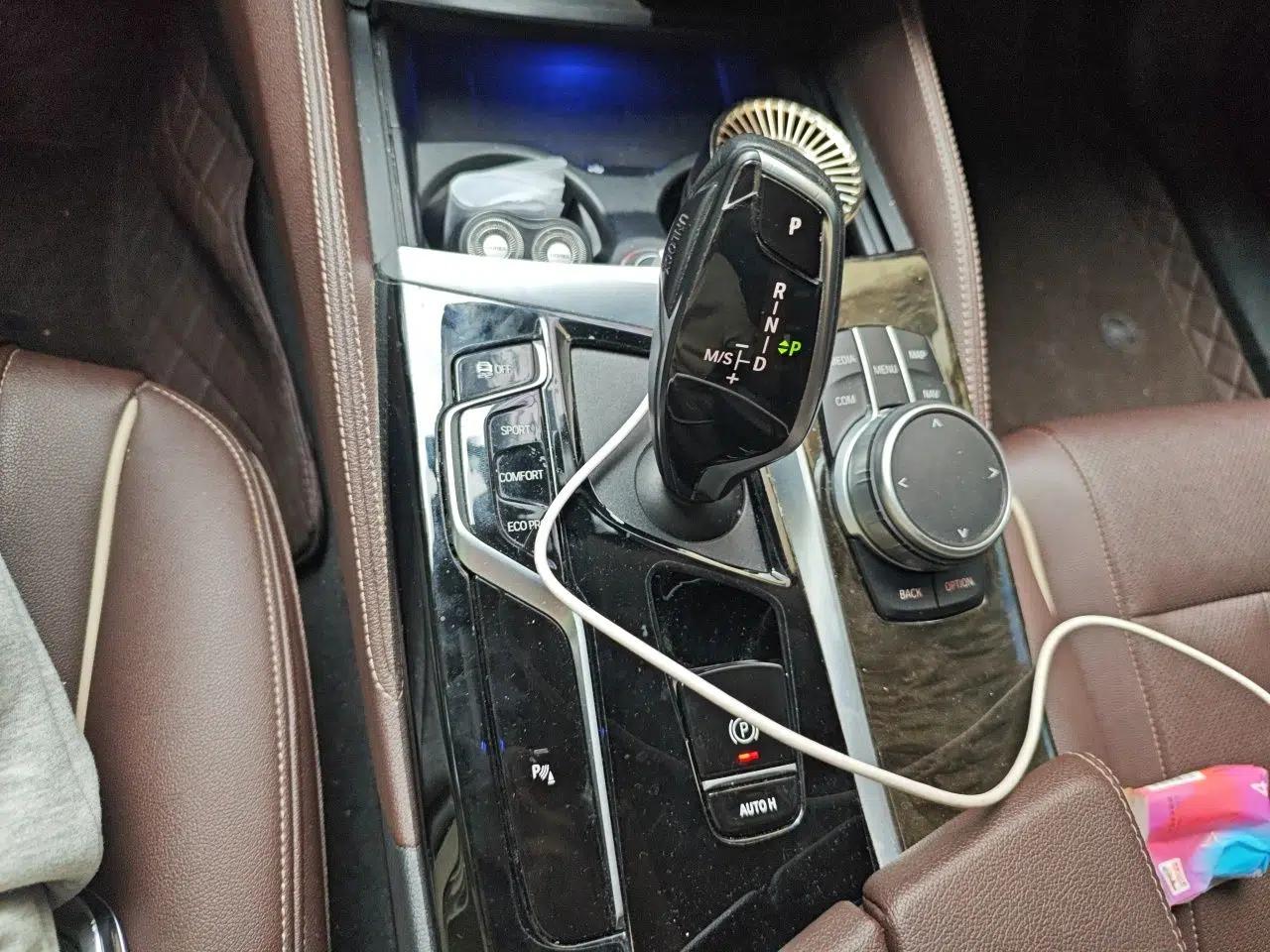 BMW 5 Series 2022 Restyled 525Li Luxury Package — миниатюра 14