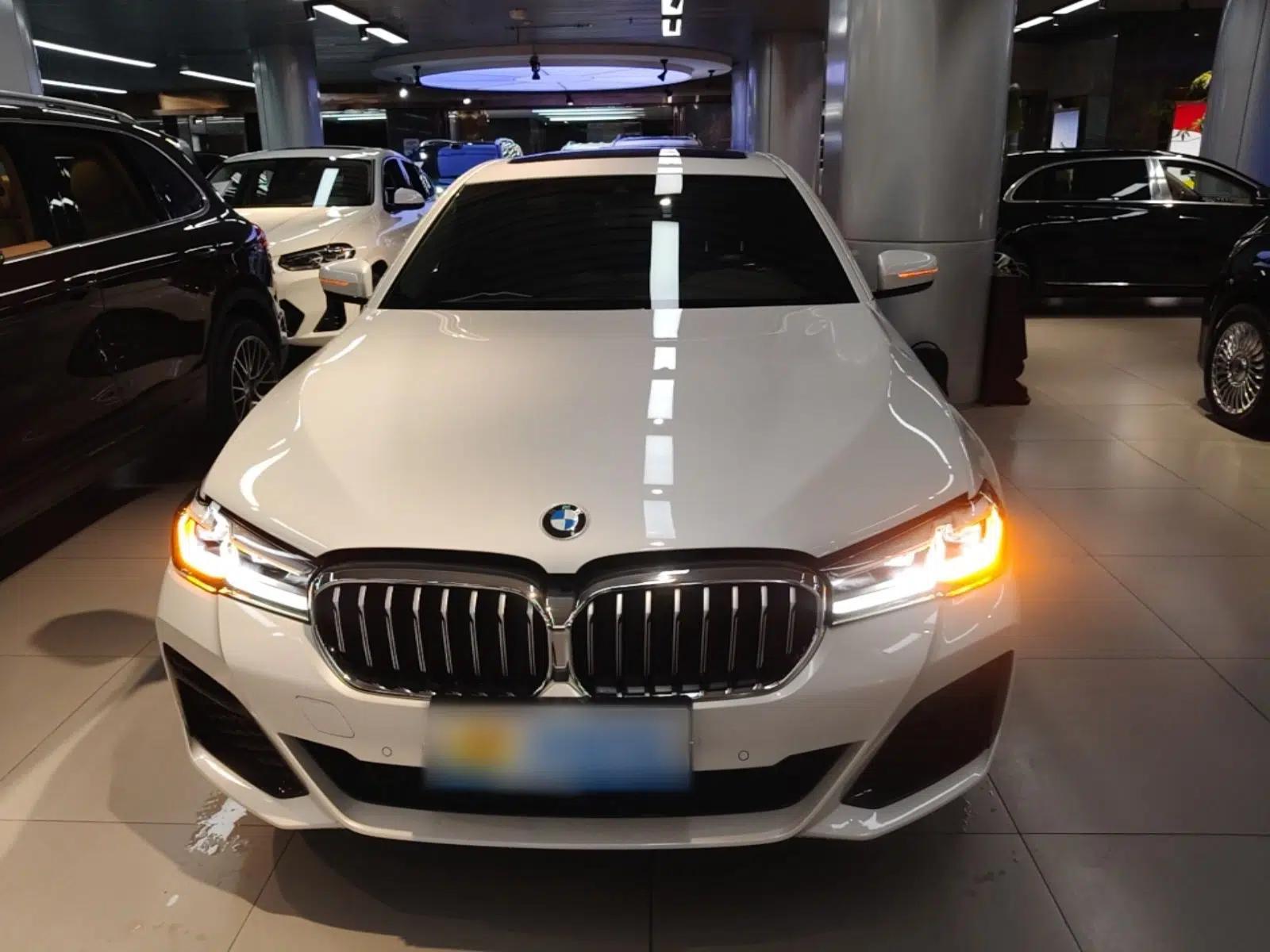 BMW 5 Series 2022 Restyled 525Li M Sport Package — миниатюра 2