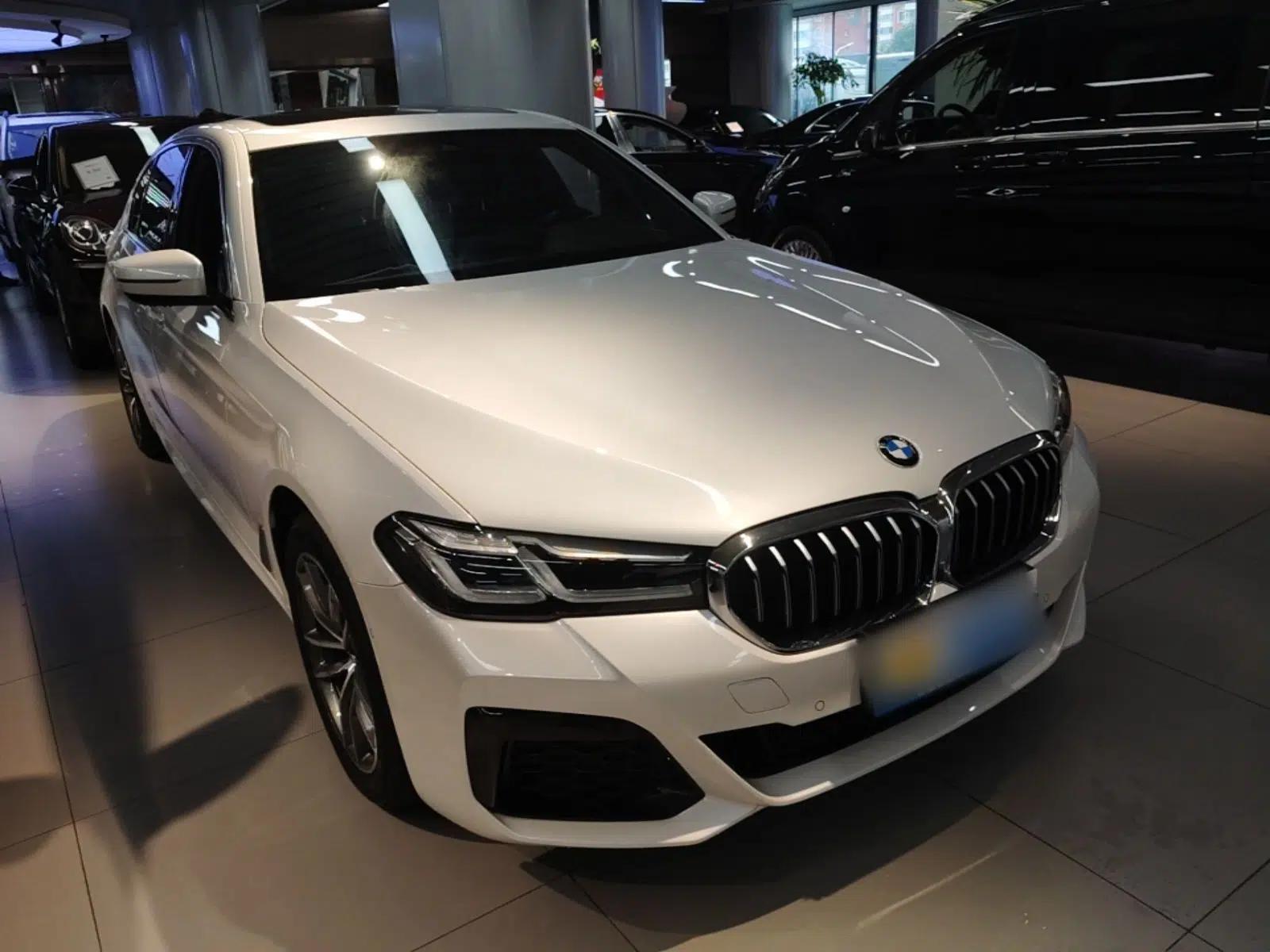 BMW 5 Series 2022 Restyled 525Li M Sport Package — миниатюра 3