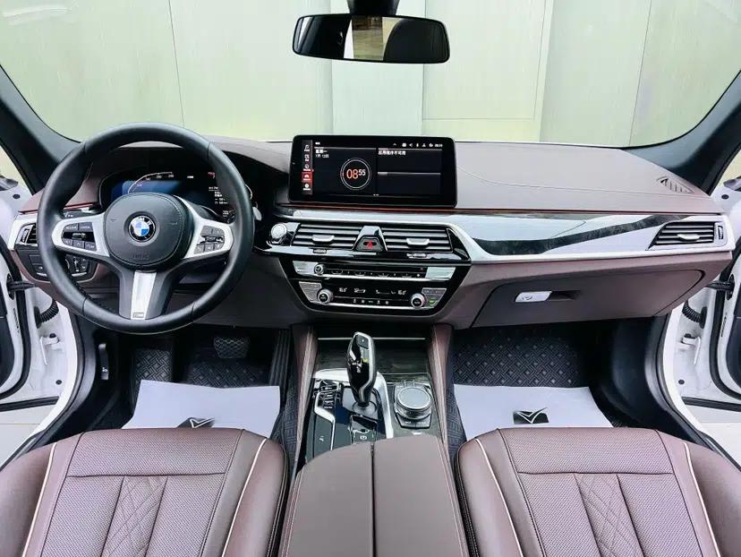 BMW 5 Series 2022 Restyled 525Li M Sport Package — миниатюра 22