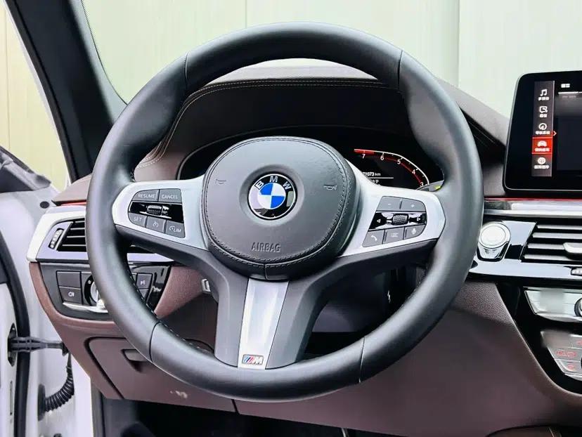 BMW 5 Series 2022 Restyled 525Li M Sport Package — миниатюра 34