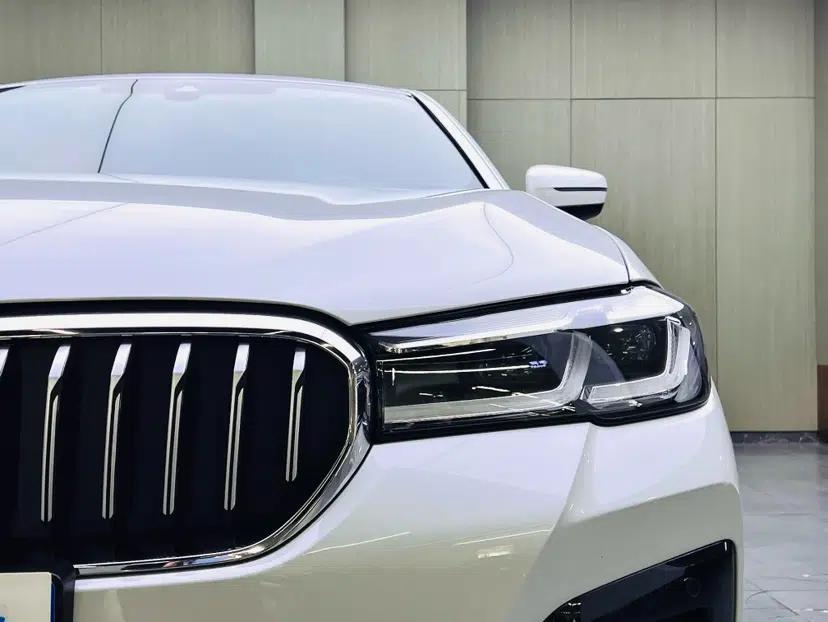 BMW 5 Series 2022 Restyled 525Li M Sport Package — миниатюра 8