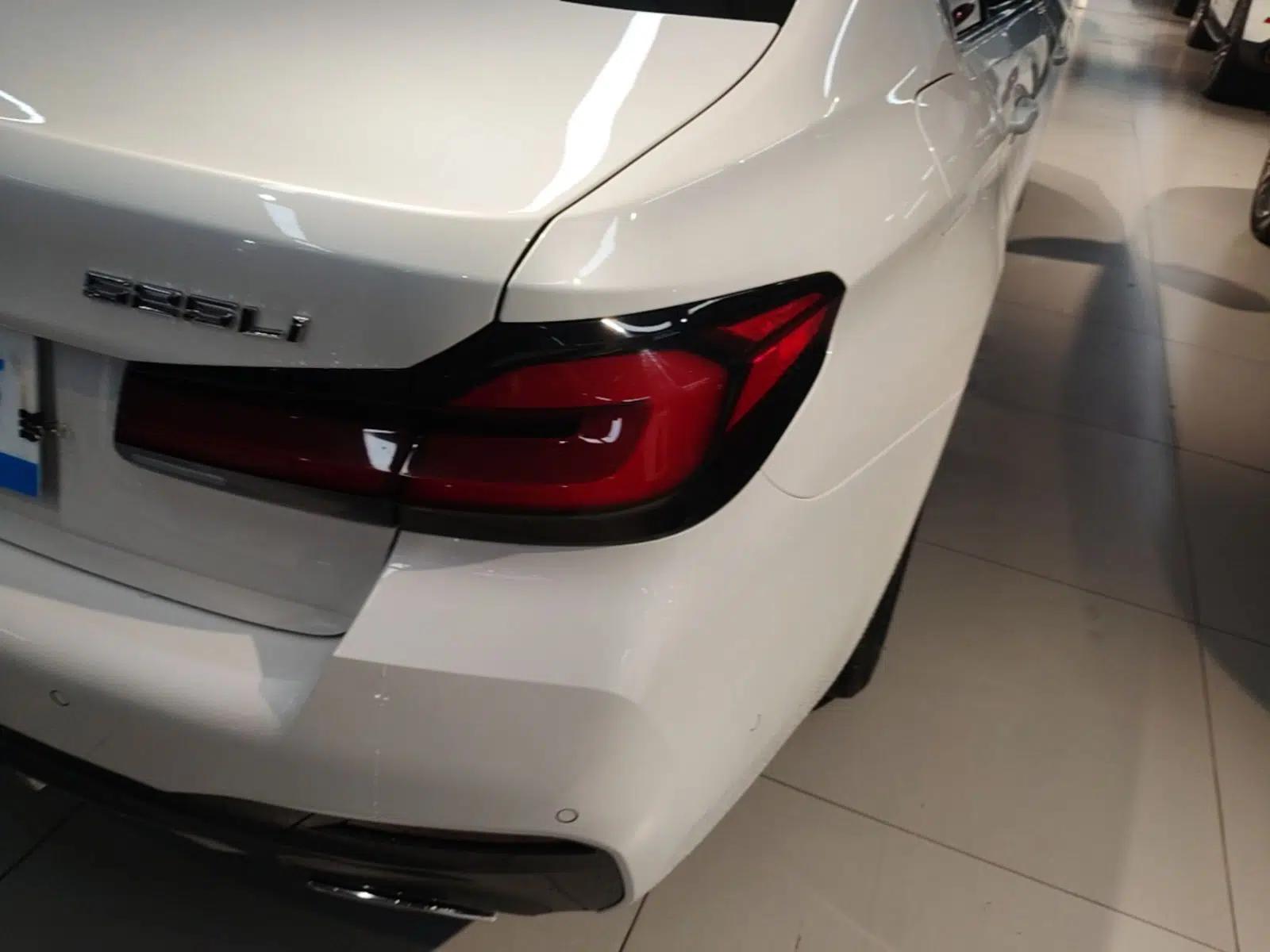 BMW 5 Series 2022 Restyled 525Li M Sport Package — миниатюра 9