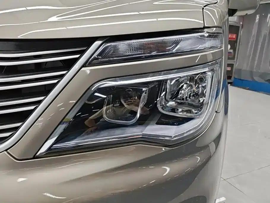 Lingzhi 2022 M5 1.6L Practical 7-Seater — миниатюра 5