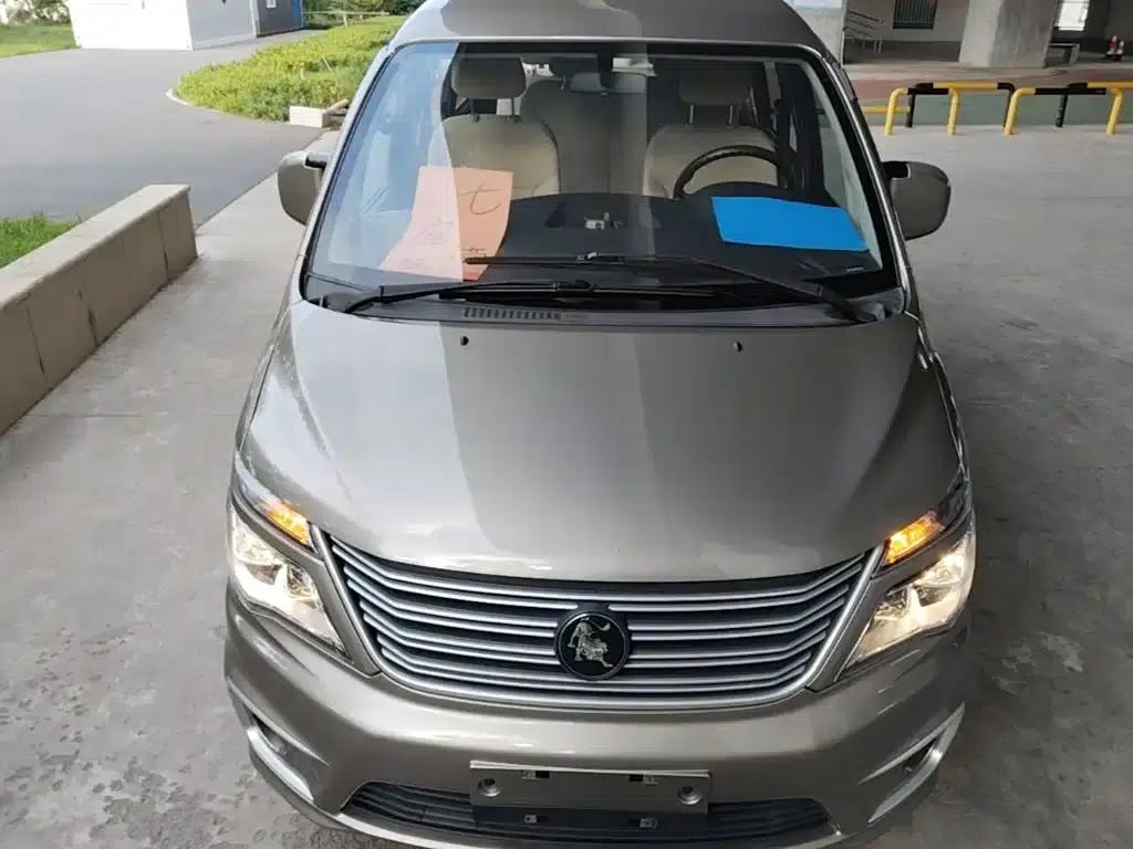 Lingzhi 2022 M5L 2.0L Practical 7-Seater — миниатюра 3