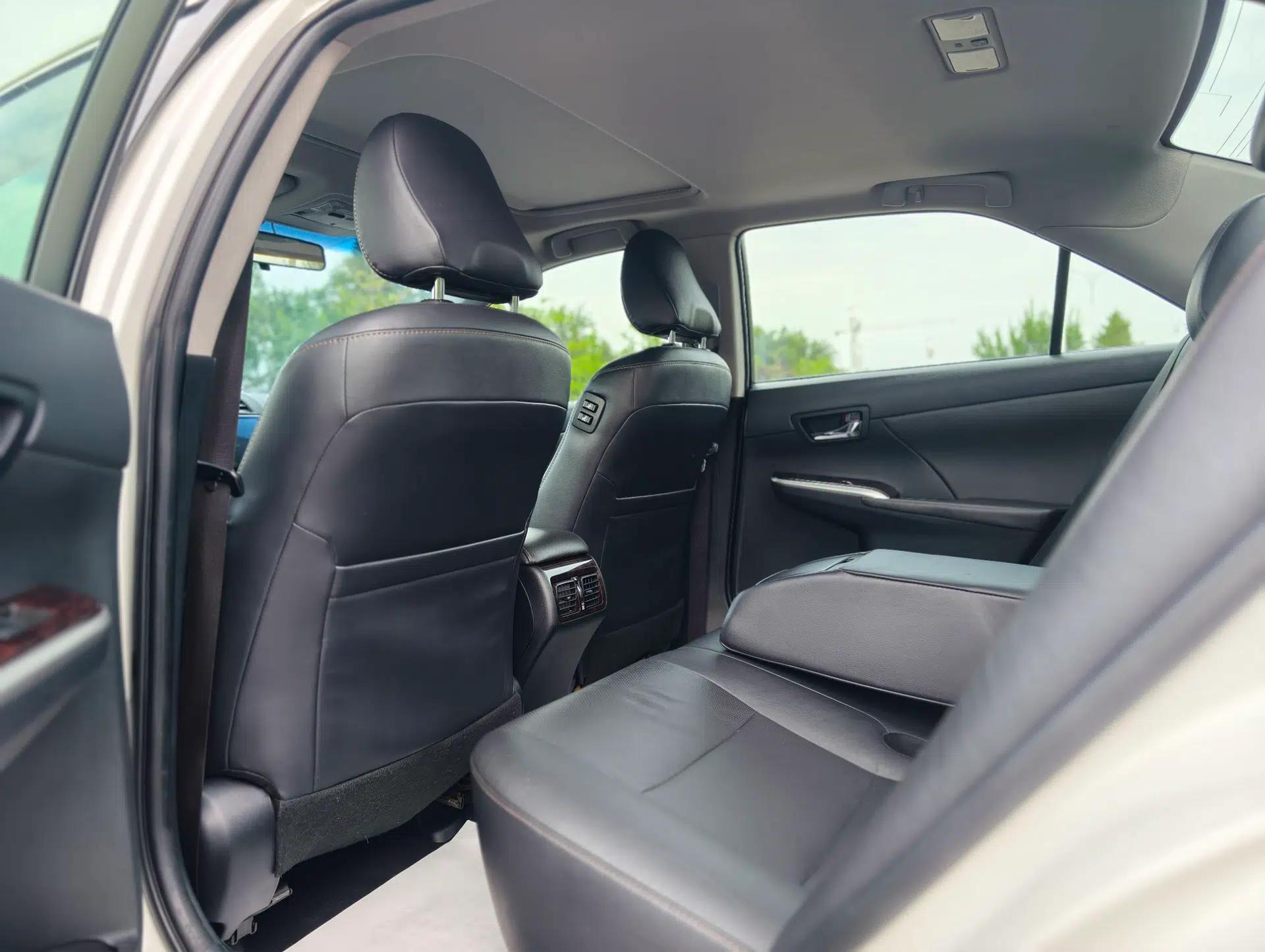 Toyota Camry 2016 2.0G 10th Anniversary Leading Edition — миниатюра 16