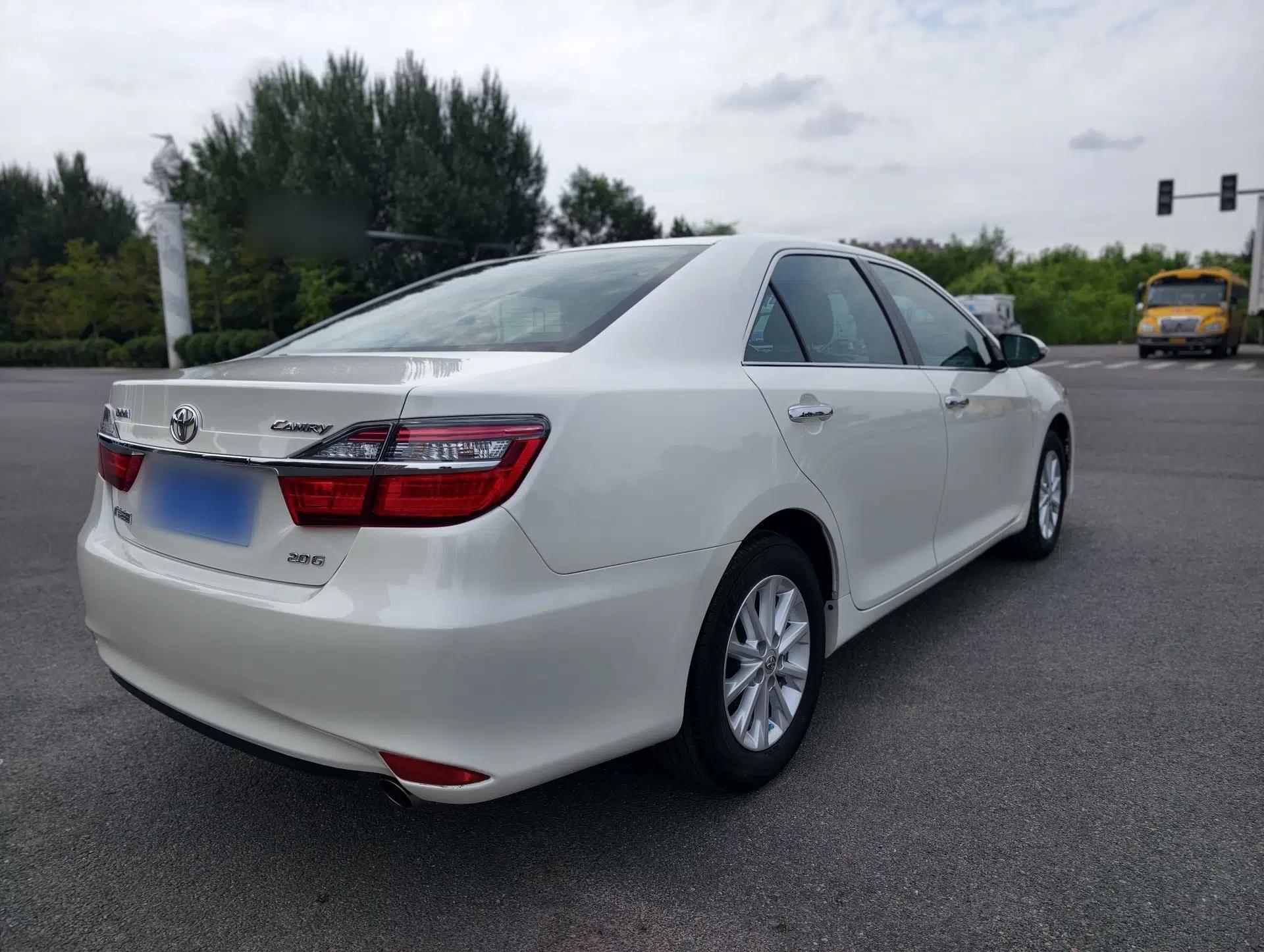 Toyota Camry 2016 2.0G 10th Anniversary Leading Edition — миниатюра 7