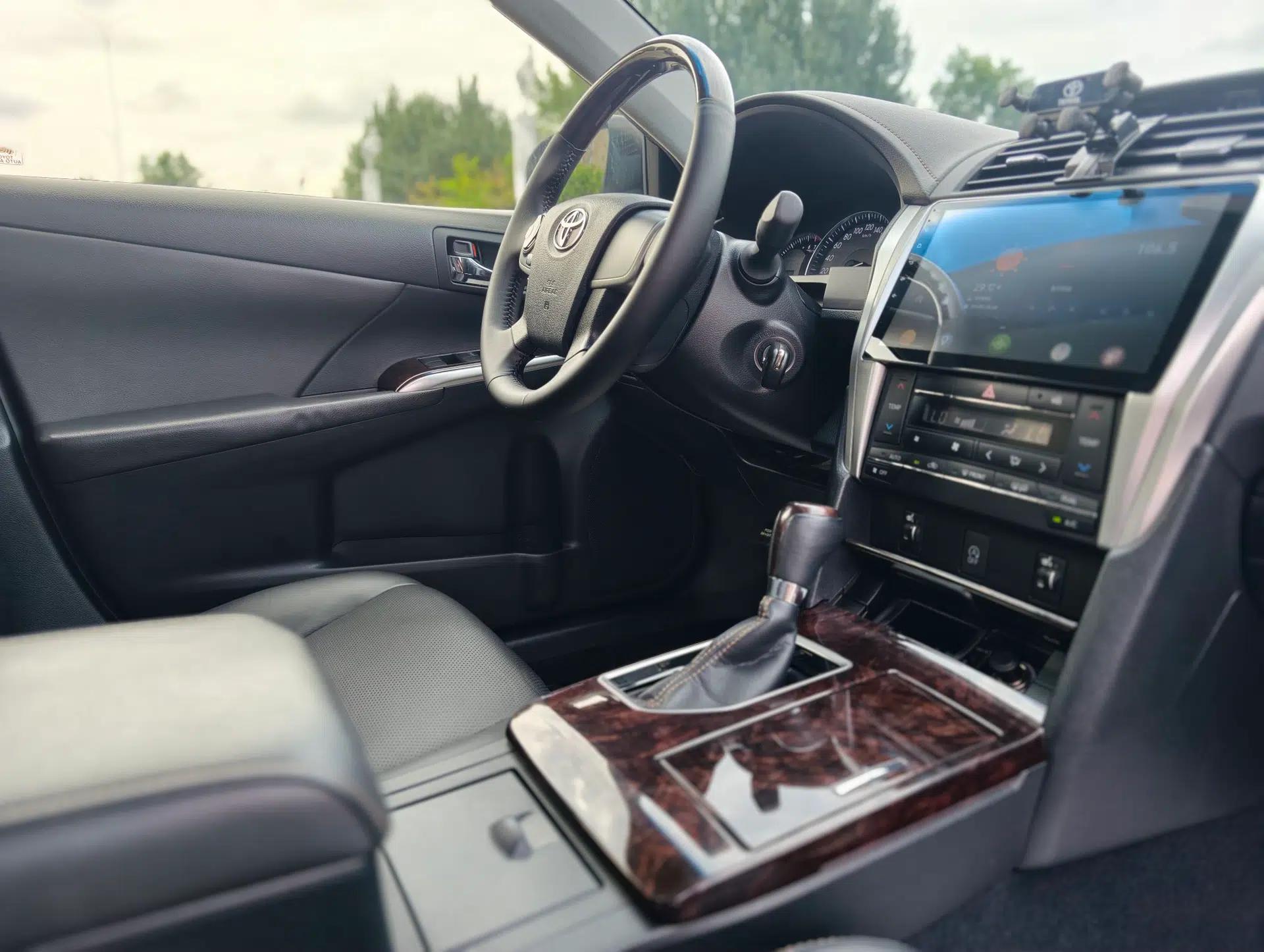 Toyota Camry 2016 2.0G 10th Anniversary Leading Edition — миниатюра 8