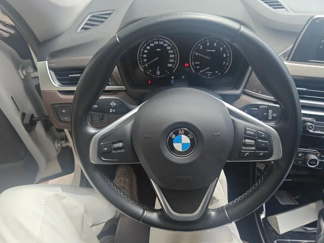 BMW X1 2018 sDrive18Li Luxury Model — миниатюра 10