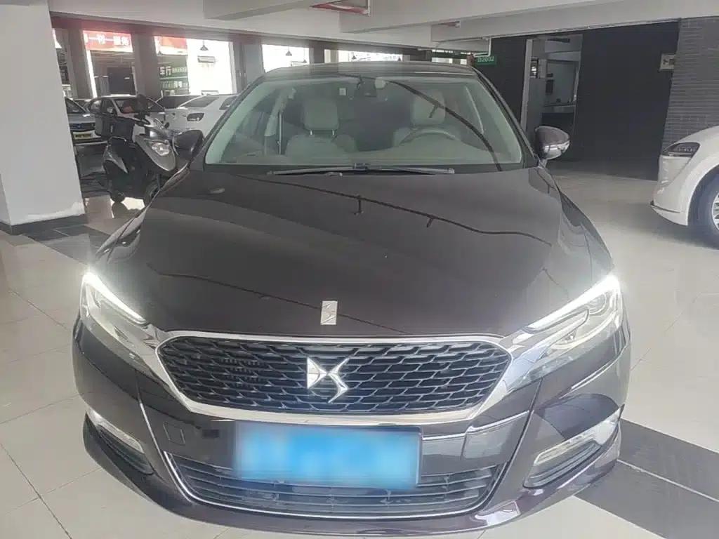 DS 5LS 2014 1.6T Luxury Edition THP160 — миниатюра 3