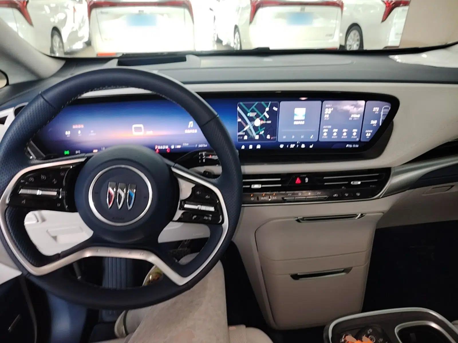 Buick Century 2023 2.0T Six-Seater Yinshi Edition — миниатюра 17