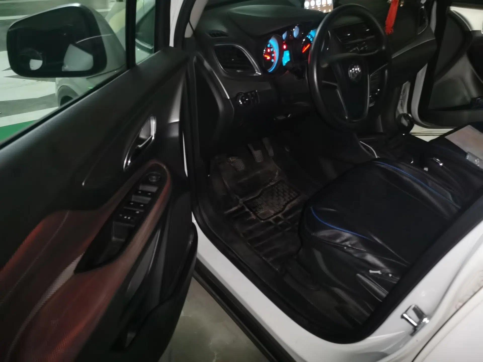 Buick Encore 2015 1.4T Manual Two-Wheel Drive Urban Advanced Model — миниатюра 19