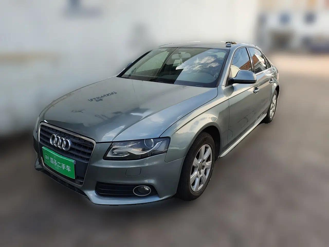 Audi A4L 2012 2.0 TFSI automatic Comfort trim level — миниатюра 1