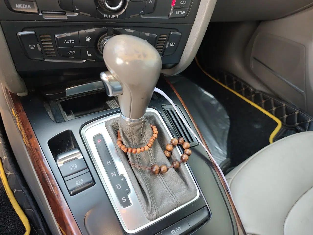 Audi A4L 2012 2.0 TFSI automatic Comfort trim level — миниатюра 14