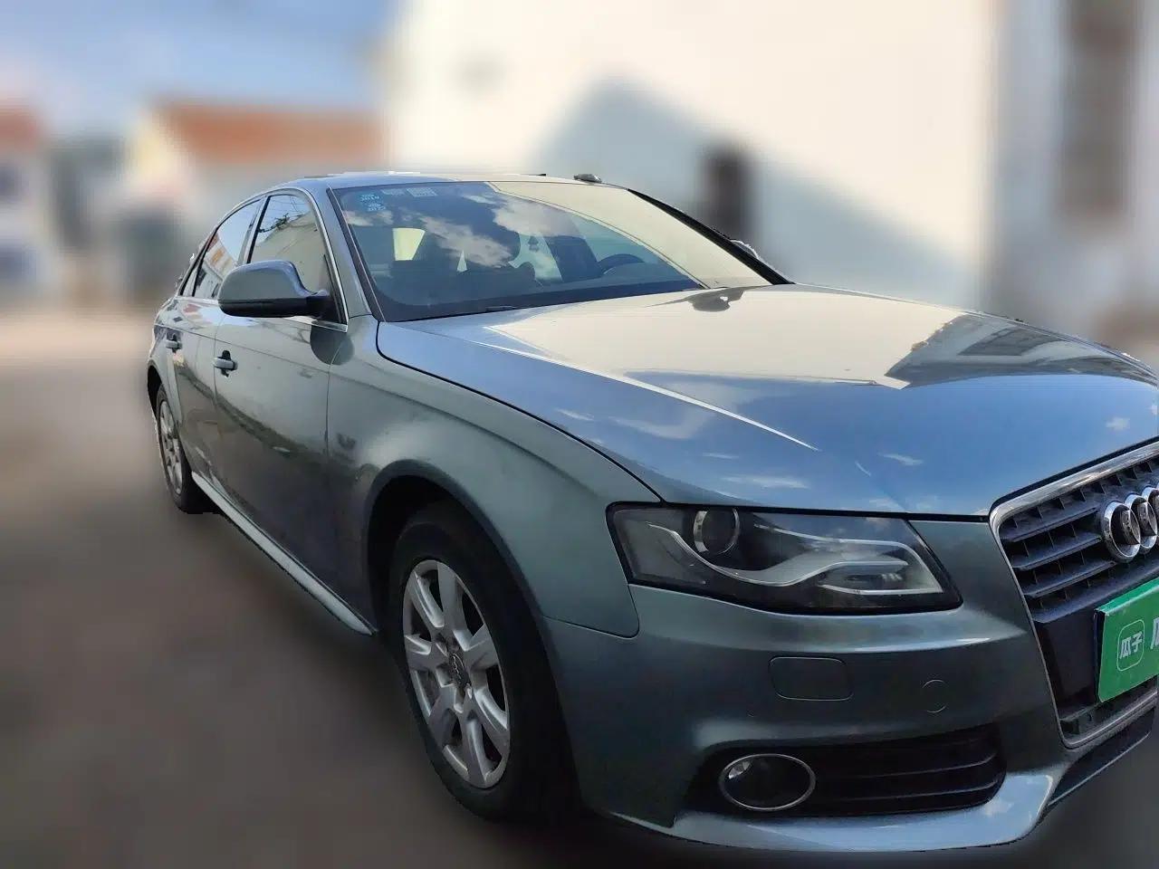 Audi A4L 2012 2.0 TFSI automatic Comfort trim level — миниатюра 3