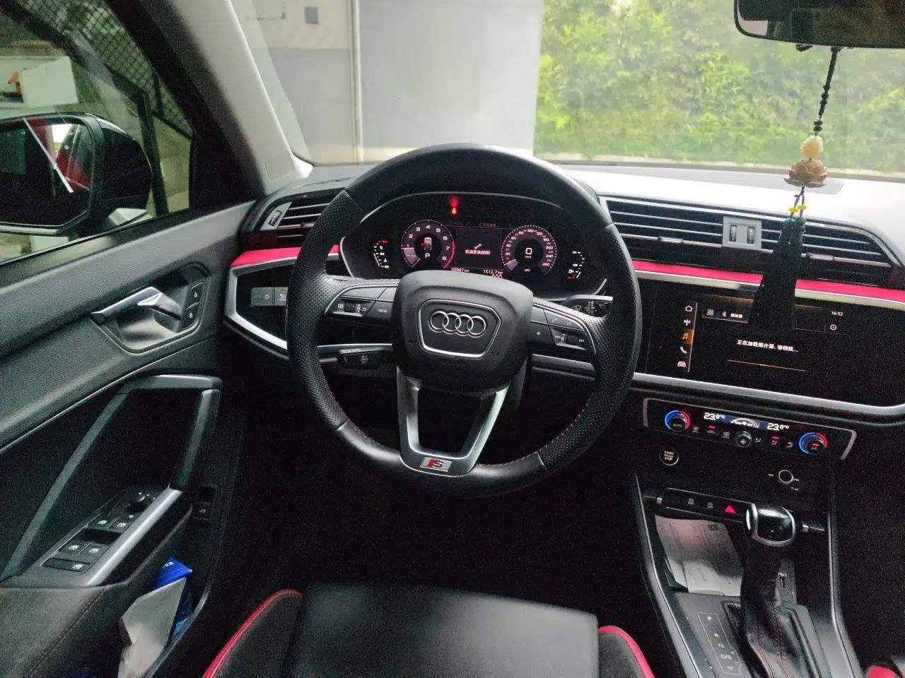 Audi Q3 2021 35 TFSI Fashionable and Elegant Model — миниатюра 10
