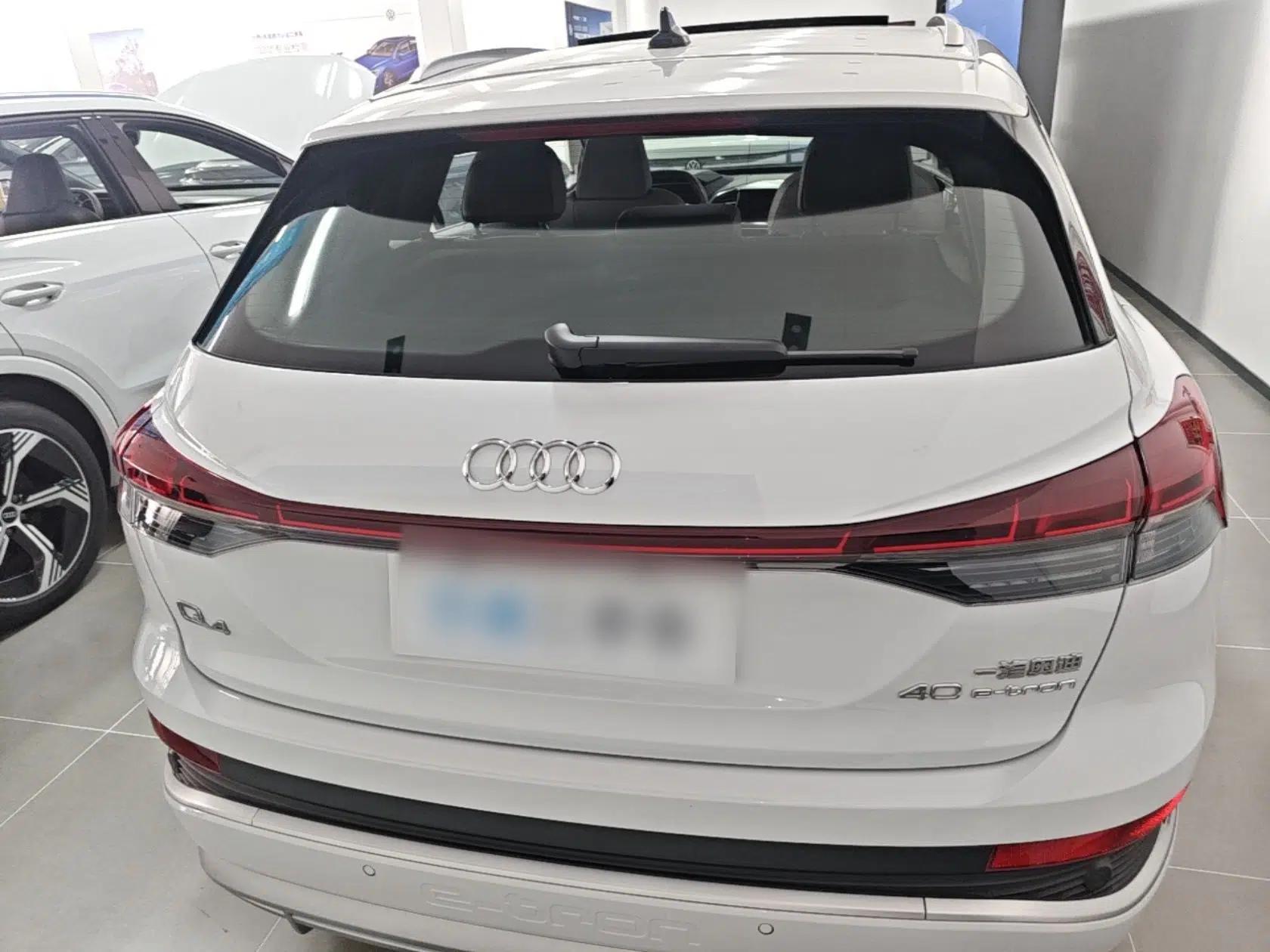Audi Q4 e-tron 2023 40 e-tron Boundary Edition — миниатюра 5