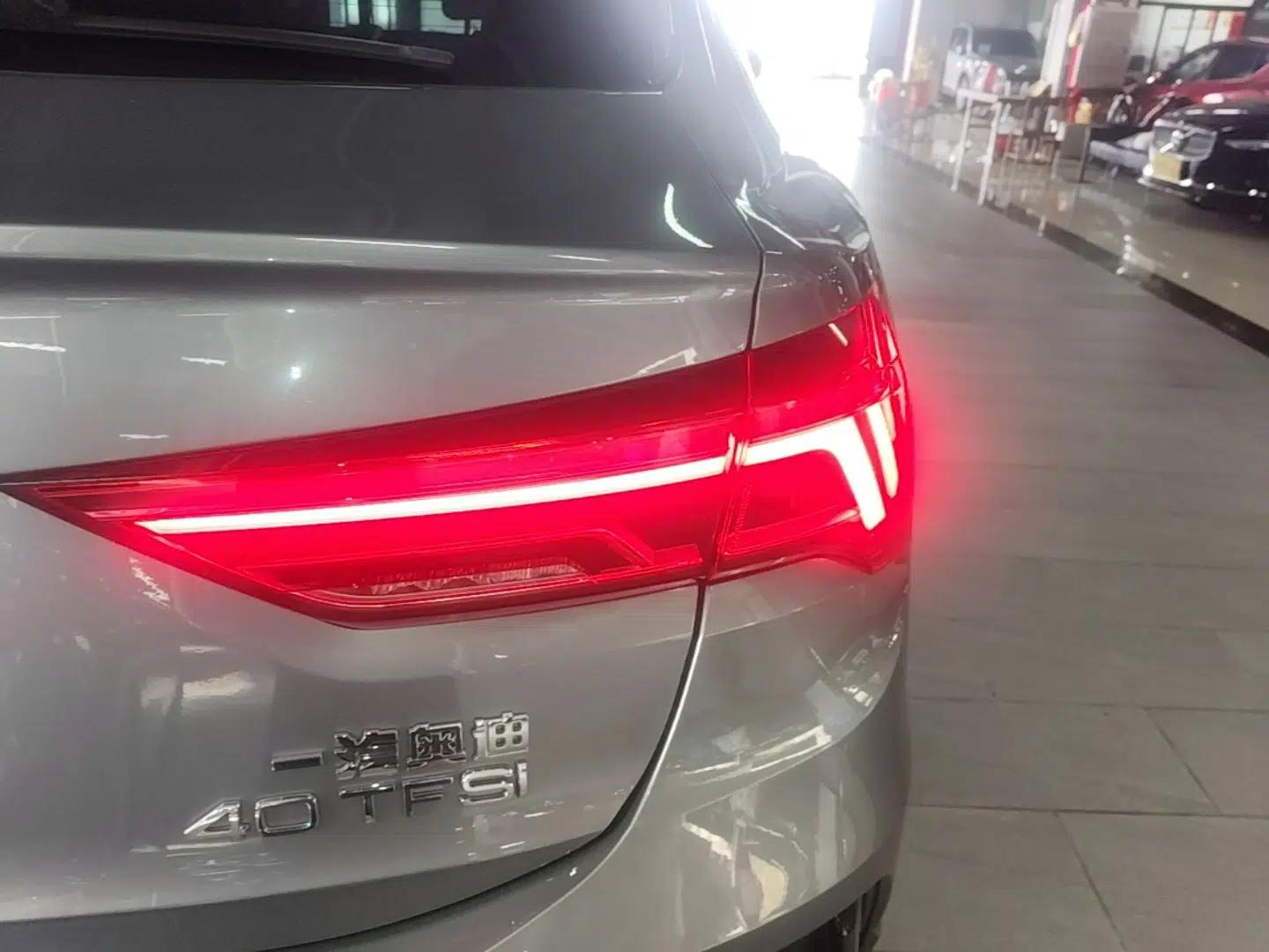 Audi Q3 Sportback 2022 40 TFSI Fashion Model — миниатюра 9