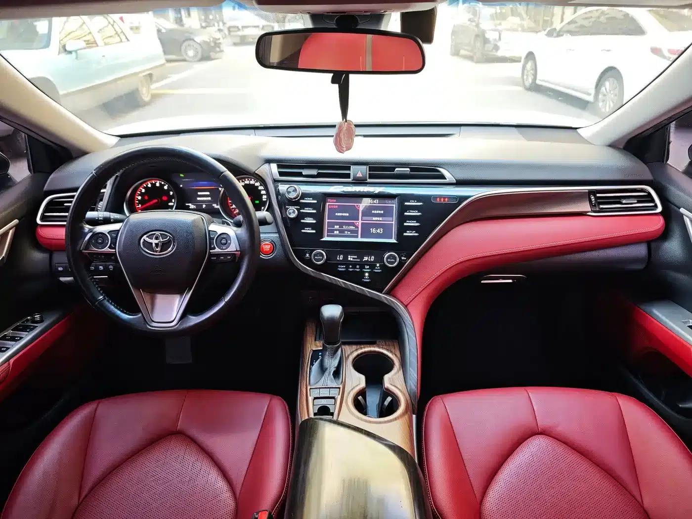 Camry 2018 2.5S Sport Edition — миниатюра 4
