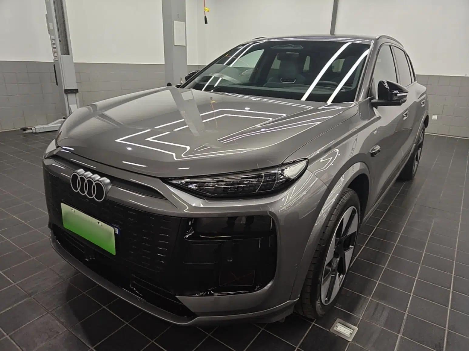 Audi Q6L e-tron 2026 First Launch Navigation Edition — миниатюра 1