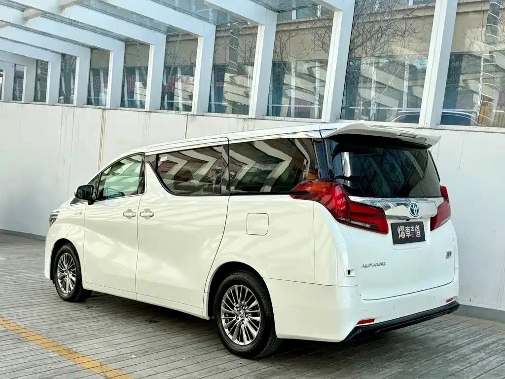 2021 Alphard Hybrid 2.5L Luxury Edition — миниатюра 3