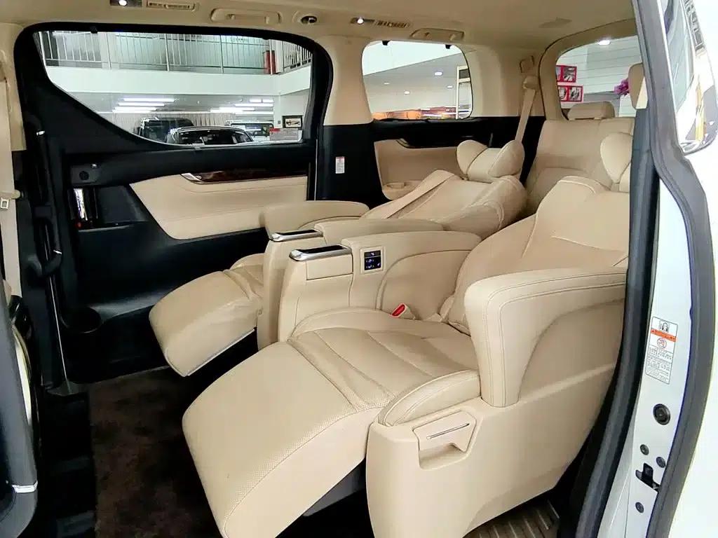 2021 Alphard Hybrid 2.5L Luxury Edition — миниатюра 7