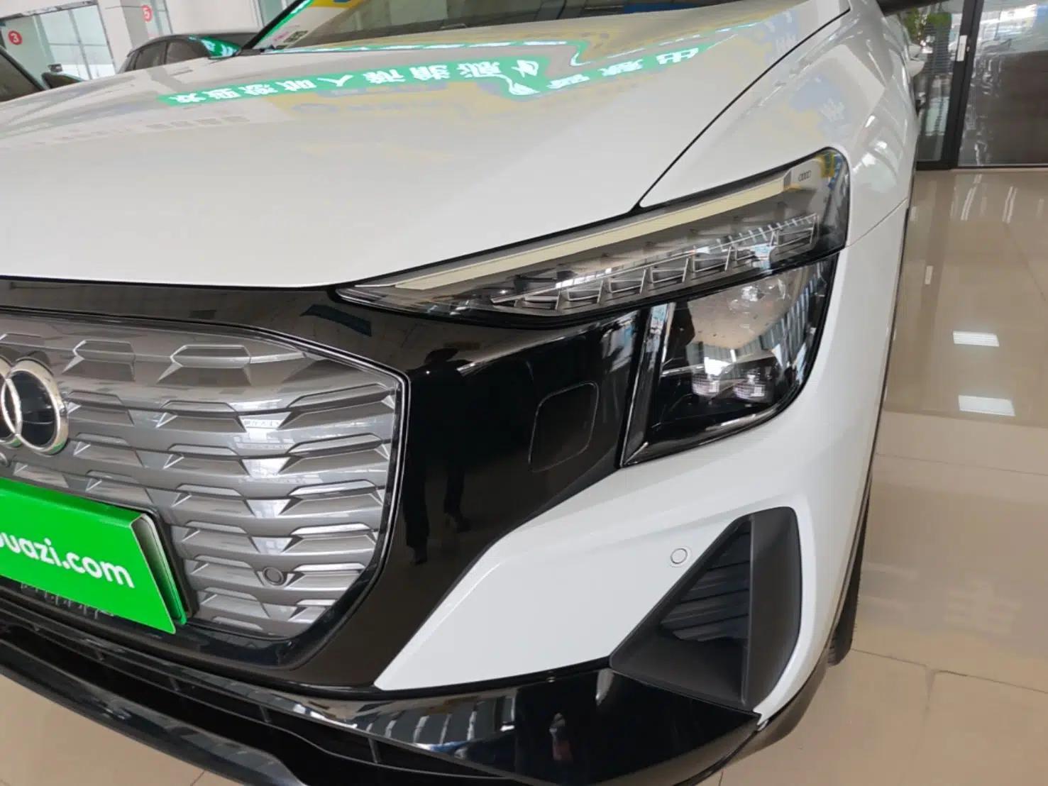 Audi Q5 e-tron 2022 40 e-tron Starlight Edition Mech Kit — миниатюра 8